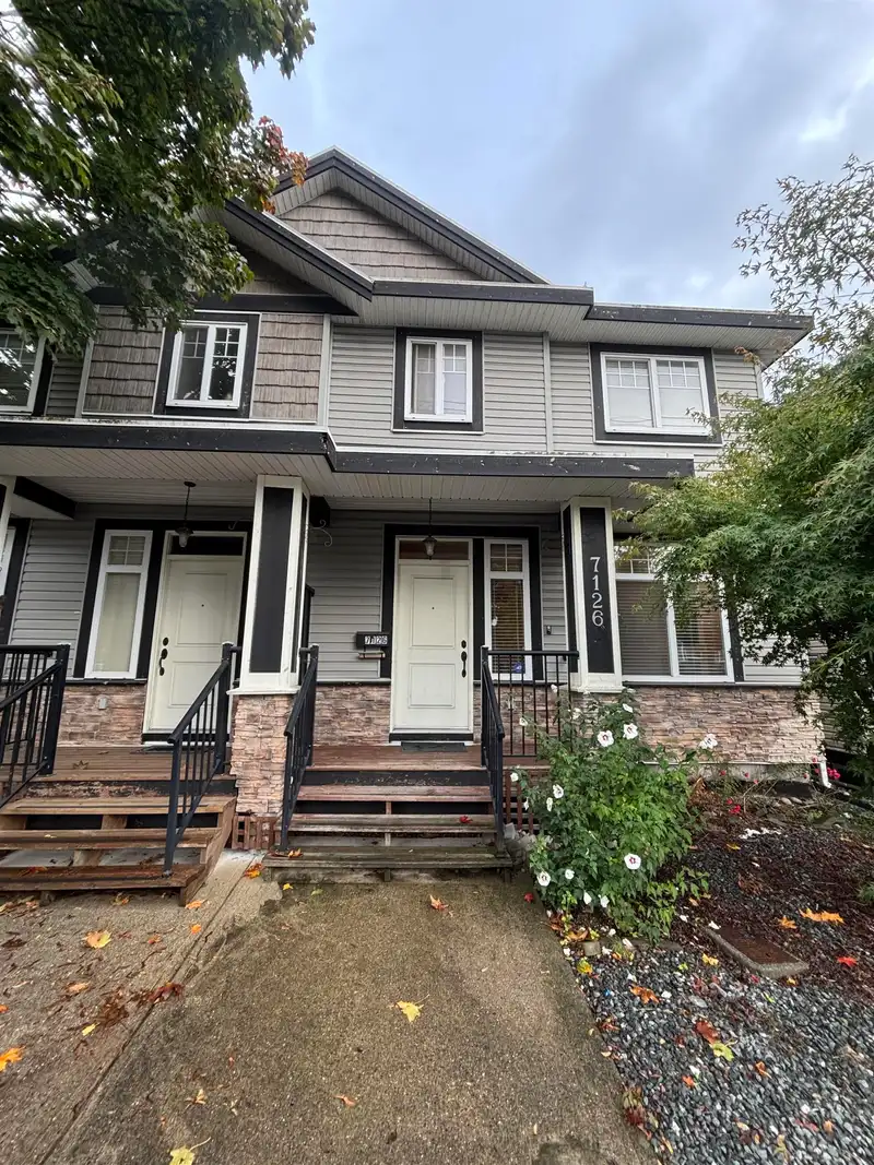 7126 144 STREET - photo 2 of 2