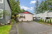 8037 139A STREET - thumbnail 21