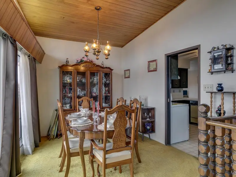 11780 DEWSBURY DRIVE - photo 4 of 25