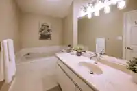 16323 MIDDLEGLEN CLOSE - thumbnail 19