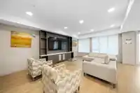 504 10838 WHALLEY BOULEVARD - thumbnail 13