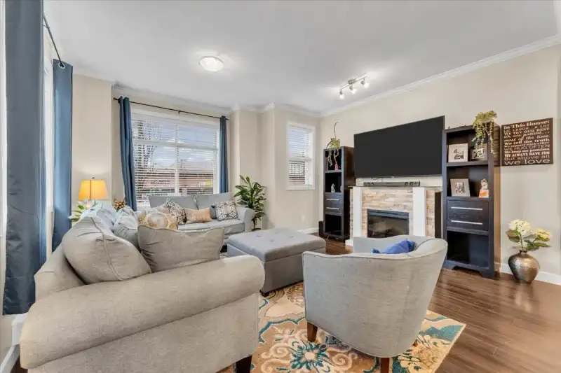 21 7121 192 STREET - photo 1 of 39