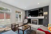 6157 150A STREET - thumbnail 12