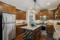 6157 150A STREET - thumbnail 9