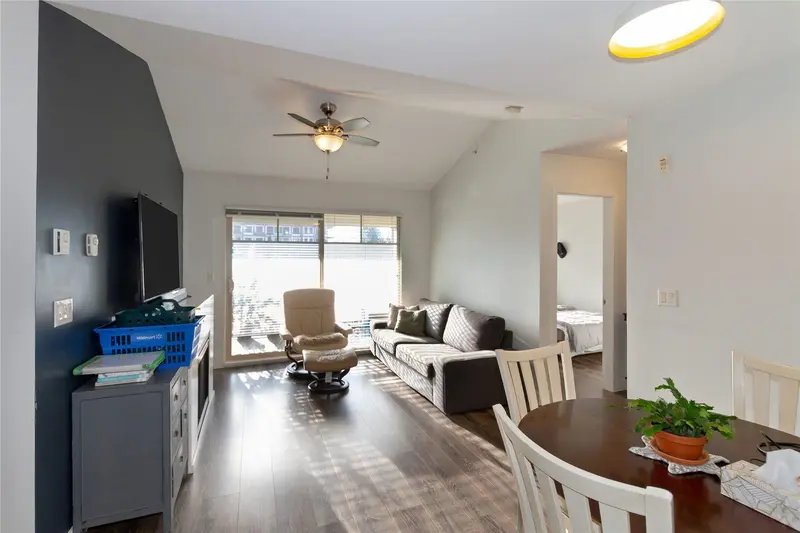 419 12248 224 STREET - photo 2 of 22