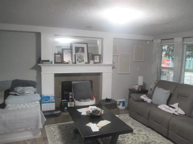 6652 148 STREET - photo 2 of 24