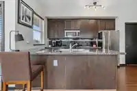 501 6440 194 STREET - thumbnail 11