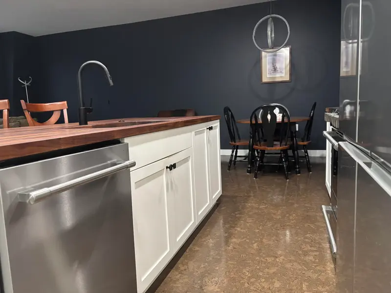 413 8880 202 STREET - photo 4 of 25