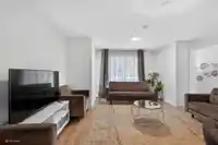 318 13968 LAUREL DRIVE - thumbnail 7