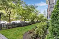 320 8183 121A STREET - thumbnail 21