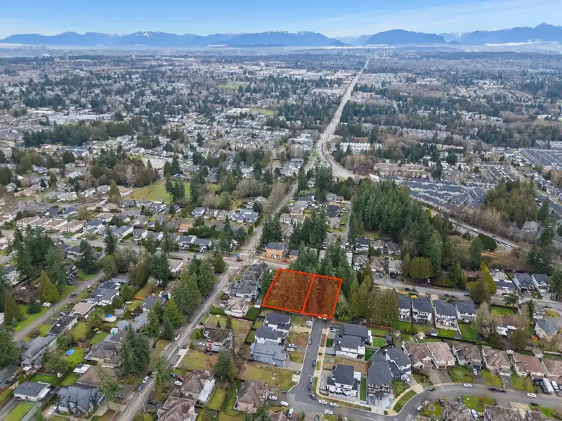 13644 60 AVENUE - photo 3 of 23