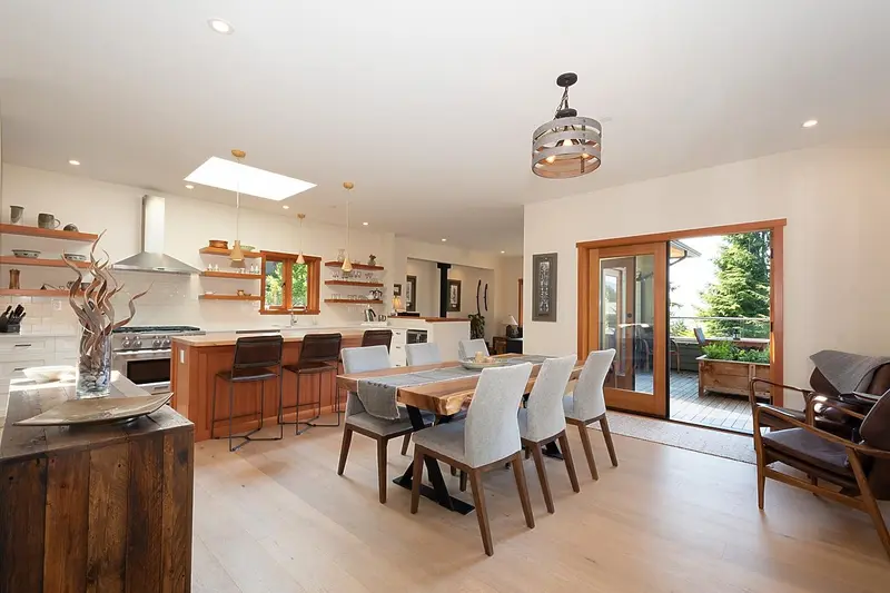 1655 EVERGREEN LANE - photo 4 of 25