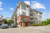 216 6438 195A STREET - thumbnail 1
