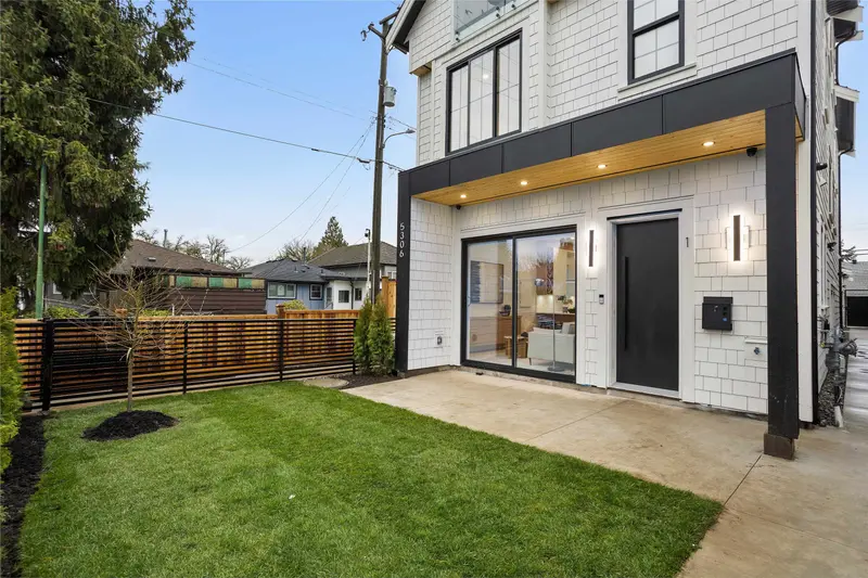 1 5306 CULLODEN STREET - photo 2 of 20