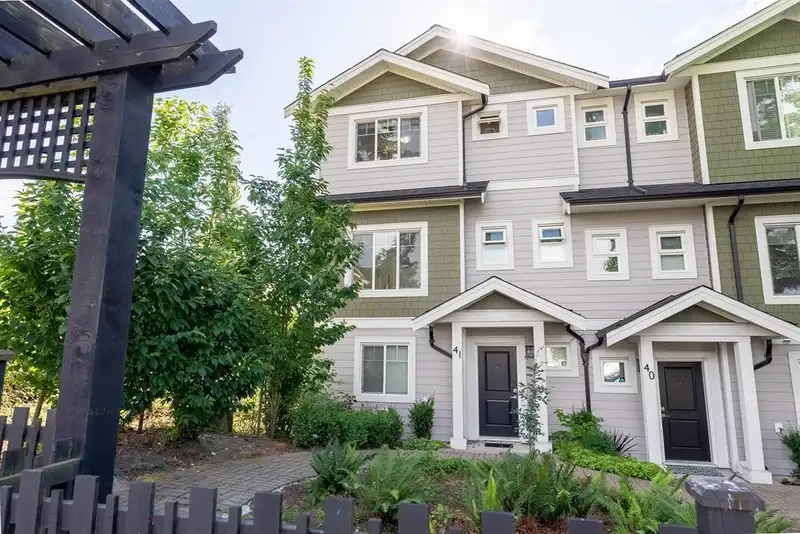 41 6188 141 STREET - photo 1 of 4