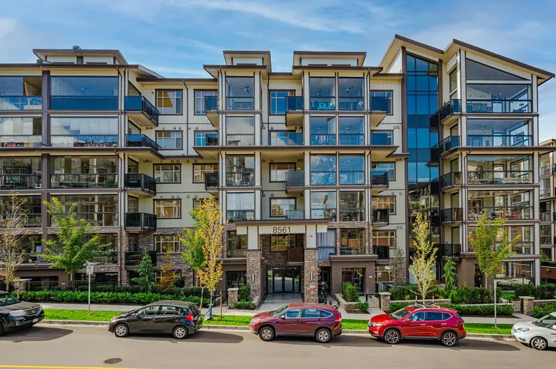 404 8561 203A ST STREET - photo 2 of 25
