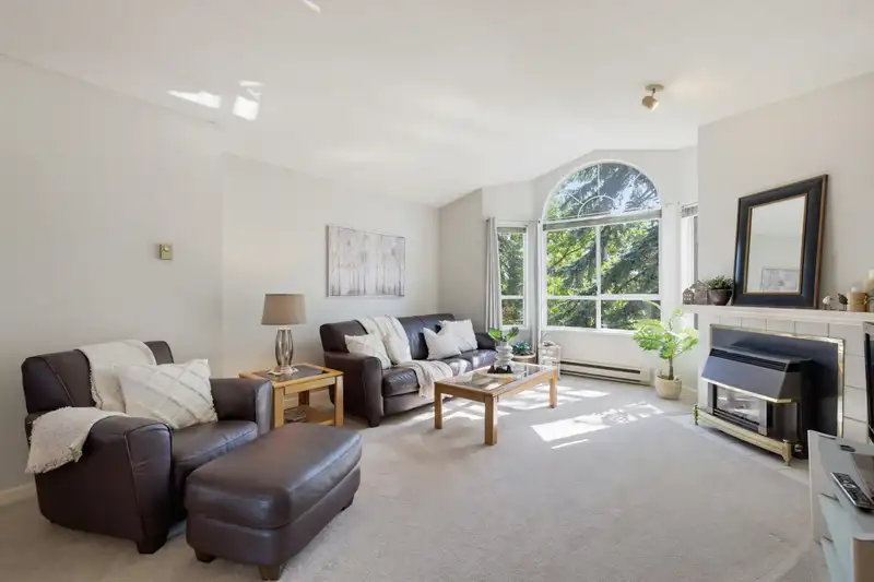 211 9072 FLEETWOOD WAY - photo 4 of 40