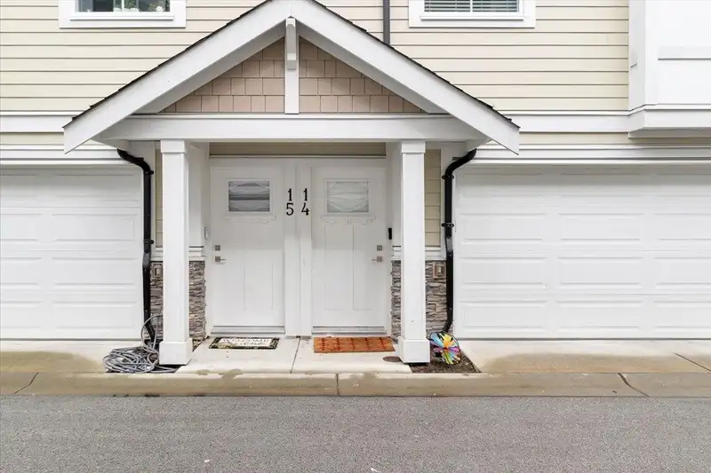 14 7056 192 STREET - photo 2 of 29