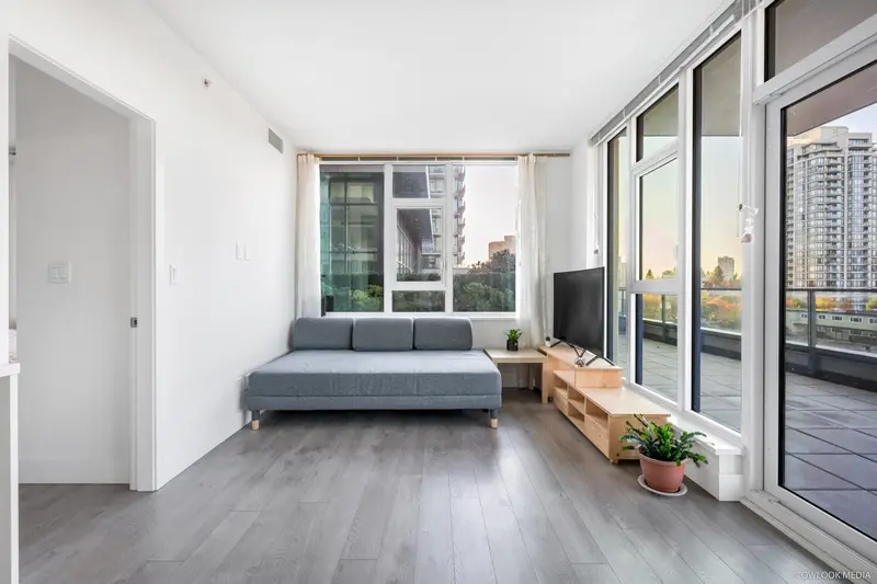 402 7303 NOBLE LANE - photo 3 of 25