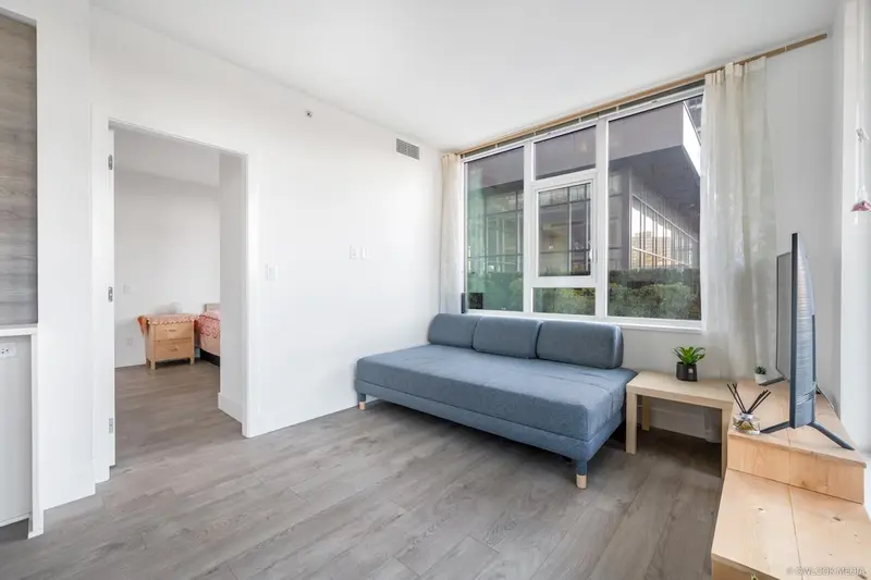 402 7303 NOBLE LANE - photo 4 of 25