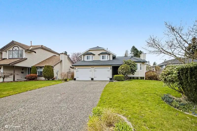 9279 156A STREET - photo 2 of 29