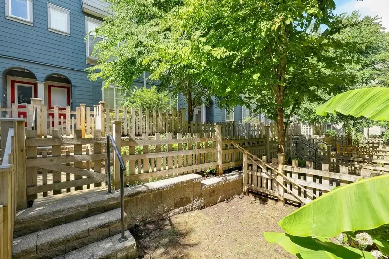 51 5858 142 STREET - photo 2 of 40