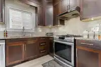 7057 148A STREET - thumbnail 12