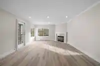 206 13910 101 AVENUE - thumbnail 2