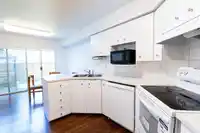 12 8257 121A STREET - thumbnail 3