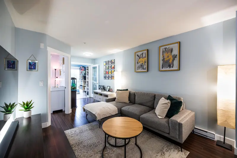 312 1239 KINGSWAY STREET - photo 3 of 19