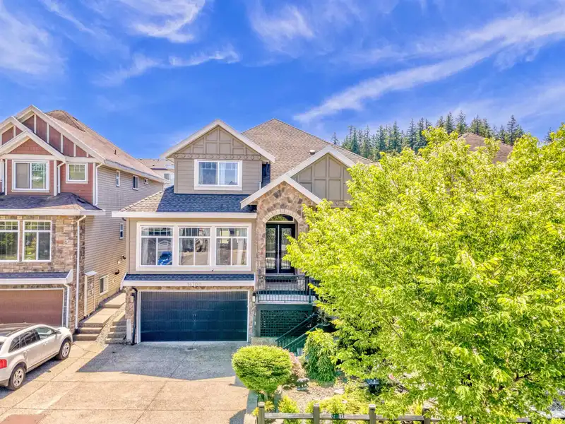 14706 63 AVENUE - photo 4 of 40