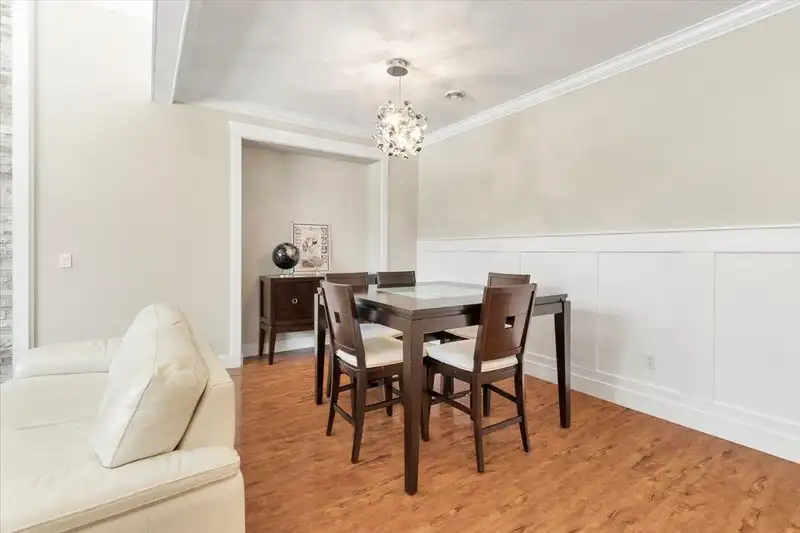 13960 58A AVENUE - photo 4 of 25