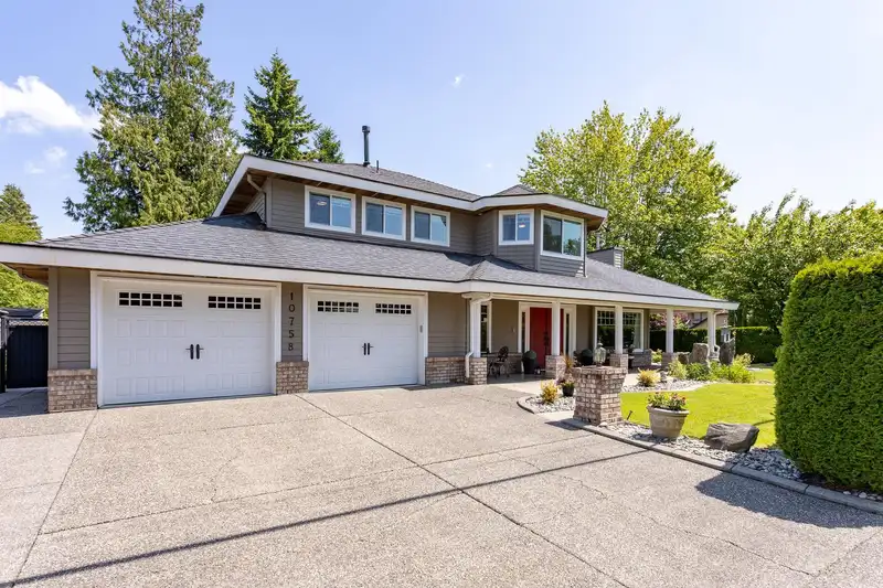10758 158 STREET - photo 1 of 40