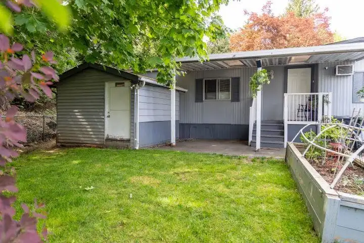 115 8220 KING GEORGE HIGHWAY - photo 4 of 13