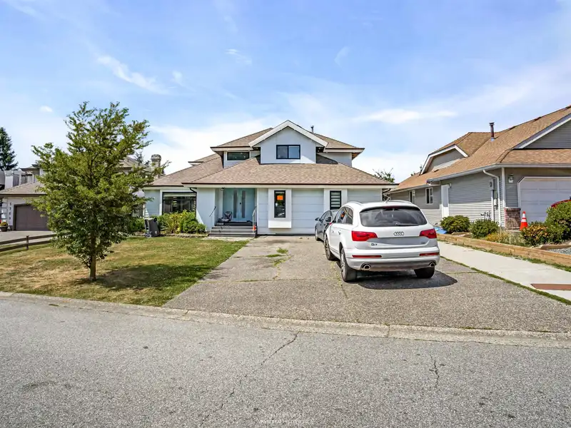 5775 184A STREET - photo 2 of 39
