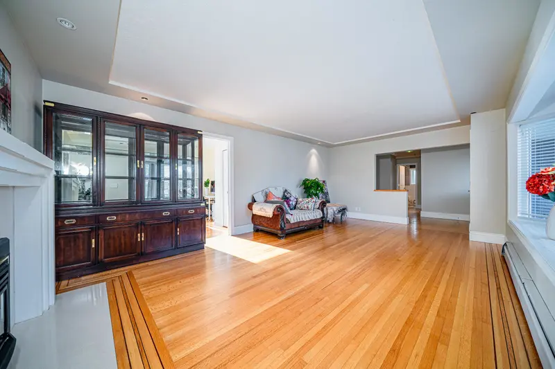 4824 FAIRLAWN DRIVE - photo 3 of 25