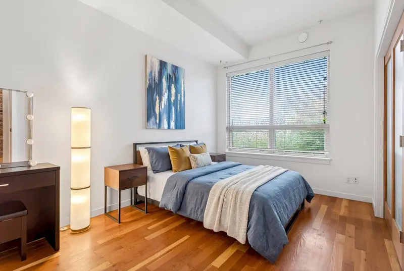 111 250 SALTER STREET - photo 4 of 25