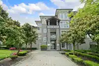 318 18818 68TH AVENUE - thumbnail 1