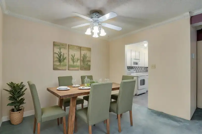 403 10698 151A STREET - photo 2 of 13