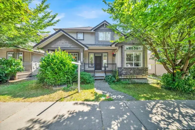 7032 195A STREET - photo 1 of 40