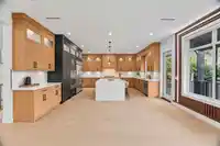 10284 167 STREET - thumbnail 11