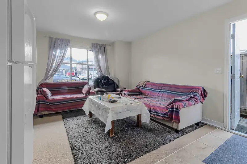 14336 90A AVENUE - photo 4 of 40