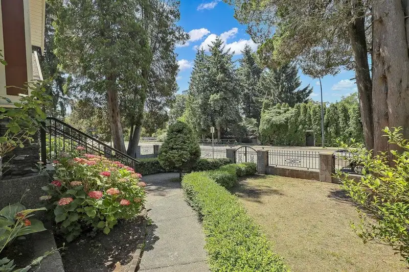 10600 WHALLEY BOULEVARD - photo 3 of 17