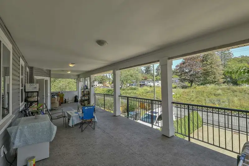 10600 WHALLEY BOULEVARD - photo 4 of 17