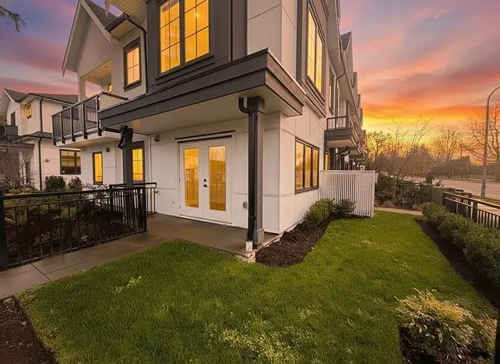 9 9500 GARDEN CITY ROAD - photo 1 of 25