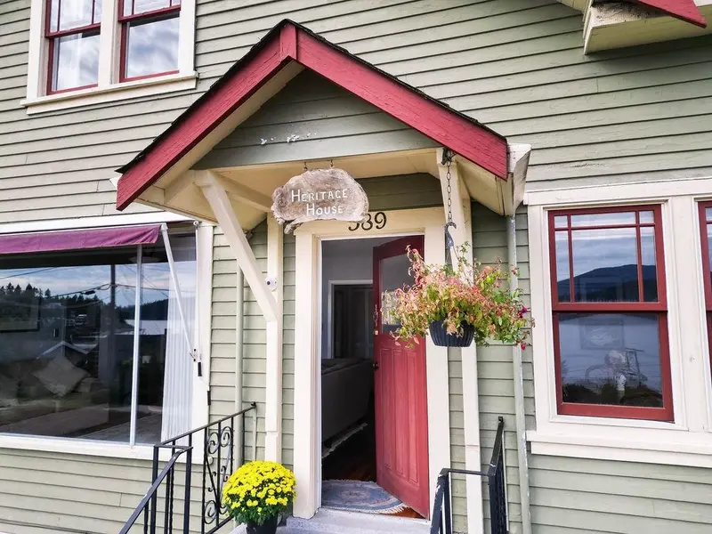 589 SEAVIEW ROAD - photo 4 of 25