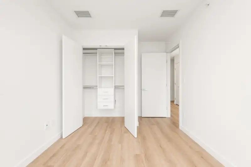 213 9675 KING GEORGE BOULEVARD - photo 4 of 28