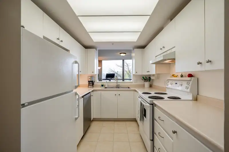 507 10899 UNIVERSITY DRIVE - photo 3 of 35