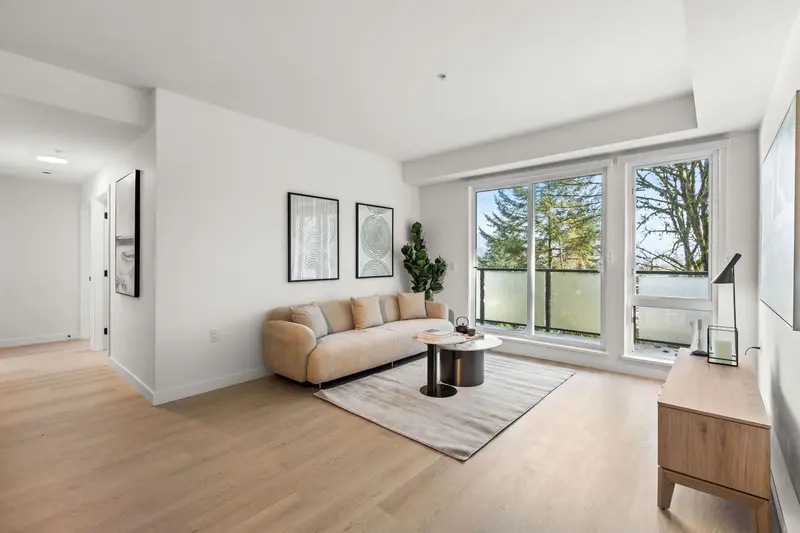 407 2002 ST. GEORGE STREET - photo 3 of 25