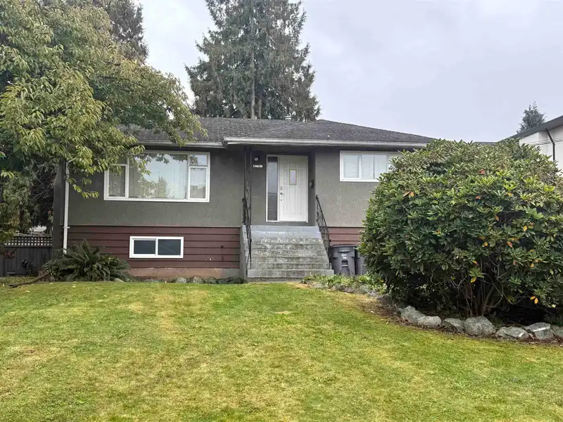 14636 109A AVENUE - photo 1 of 10
